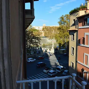 Apartment Finestra Su Castel Sant'angelo, Rome