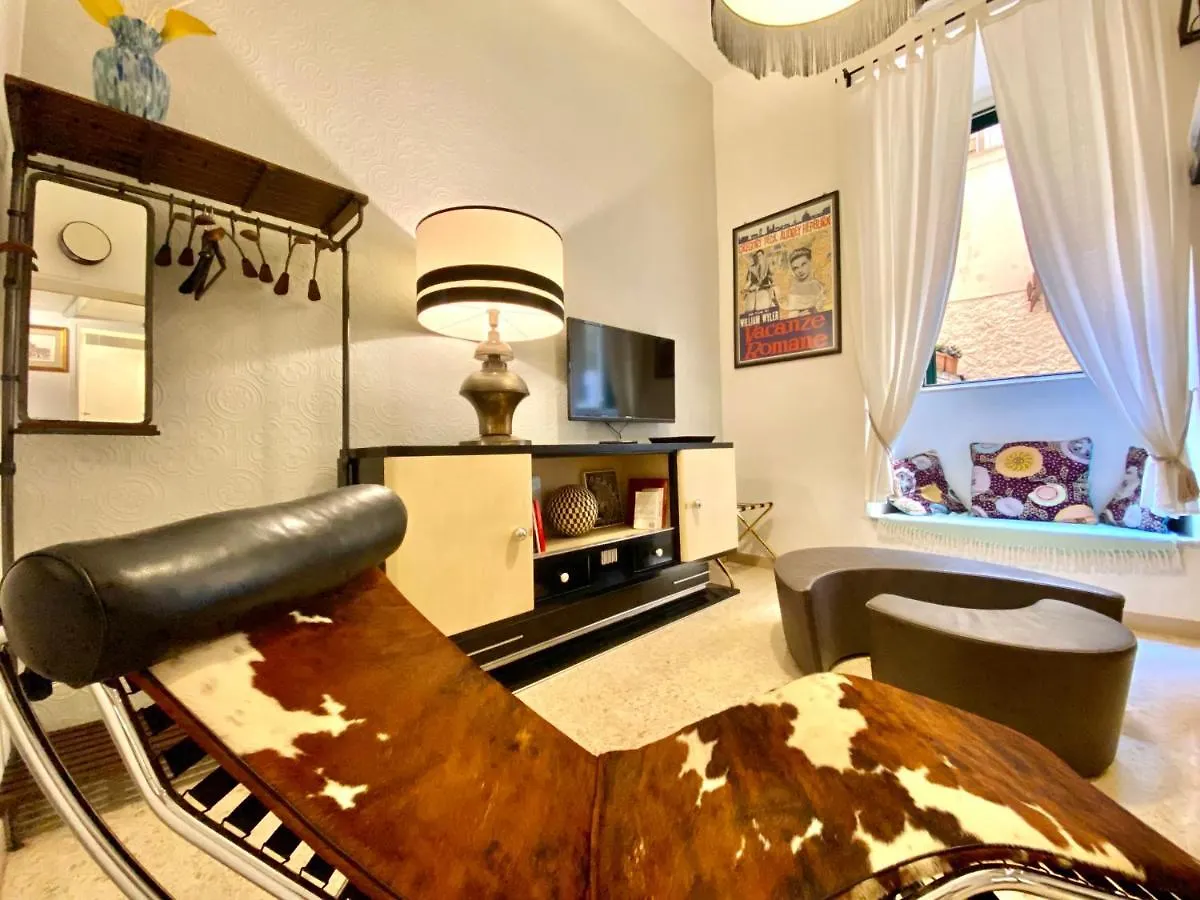 Vacanze Romane Colosseum Apartment  Rome