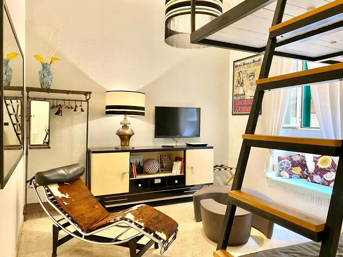 Vacanze Romane Colosseum Apartment Italy