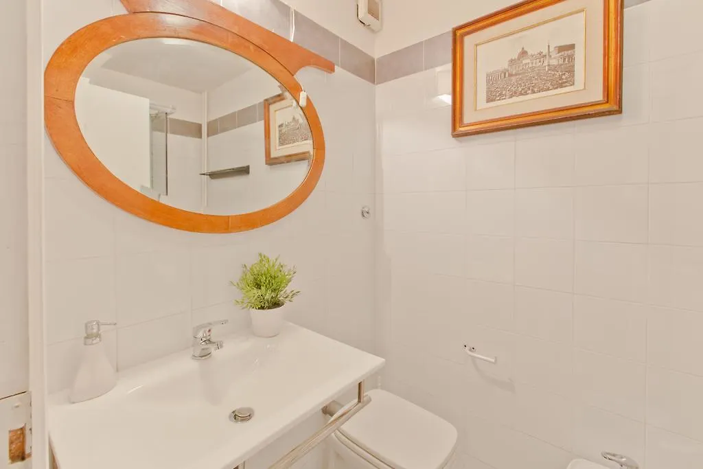 Vacanze Romane Colosseum Apartment